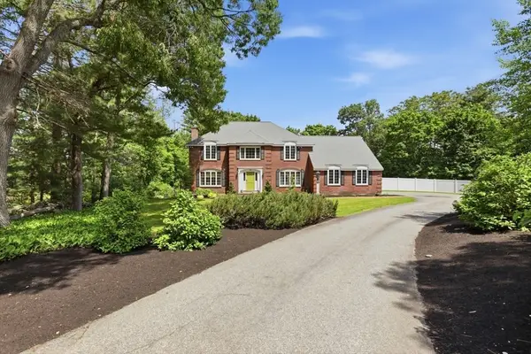39 Smithshire Estates, Andover, MA 01810