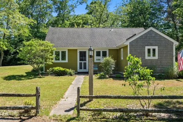 66 Indian Trail, Dennis, MA 02639