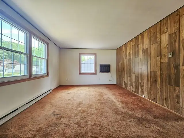 30 Circuit Ave, Ludlow, MA 01056 - #3