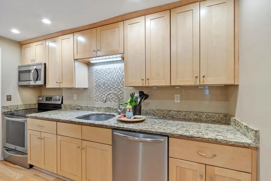 276 Albion Street #12, Wakefield, MA 01880 - #2