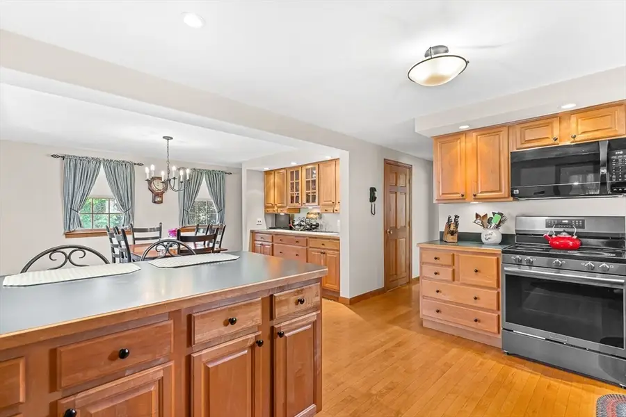 104 Arkansas Rd, Tewksbury, MA 01876 - #2