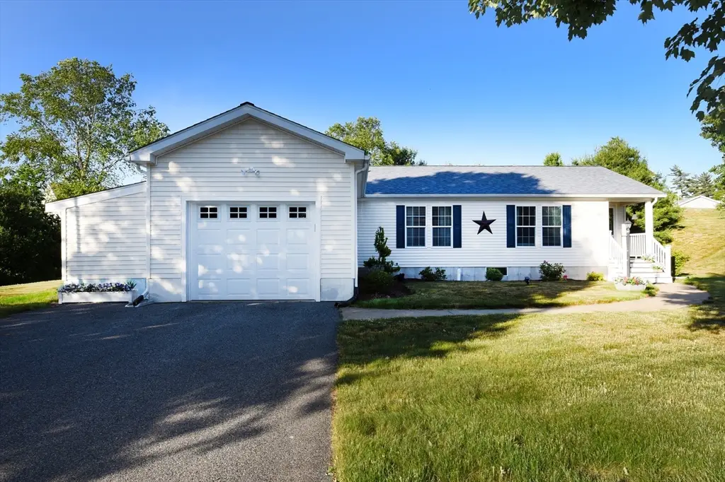 4402 Pheasant Ln, Middleboro, MA 02346 - #1