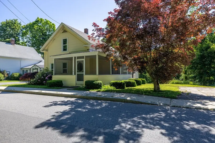 136 Quaboag St, Warren, MA 01083 - #2
