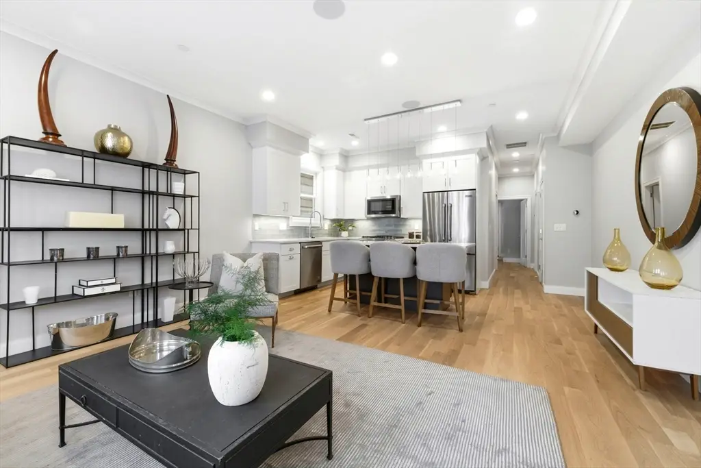 259 Gold St #1, Boston, MA 02127 - #1