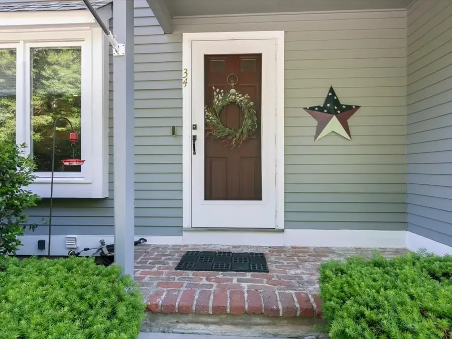 34 Country Hollow Ln #34, Haverhill, MA 01832 - #2