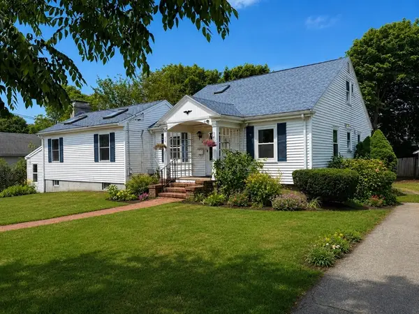 43 Prospect, Falmouth, MA 02540