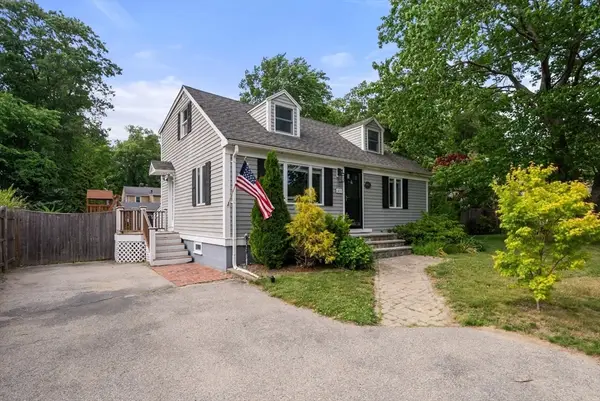 169 Pond St, Cohasset, MA 02025