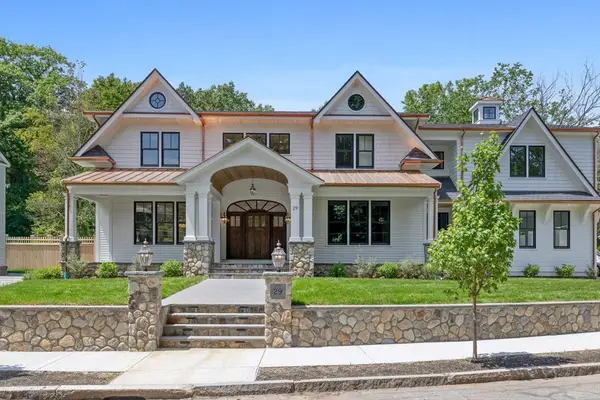 29 Ginn Rd, Winchester, MA 01890