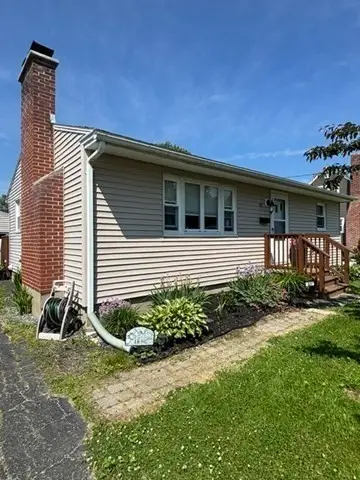 61 Allengate Ave, Pittsfield, MA 01201 - #3