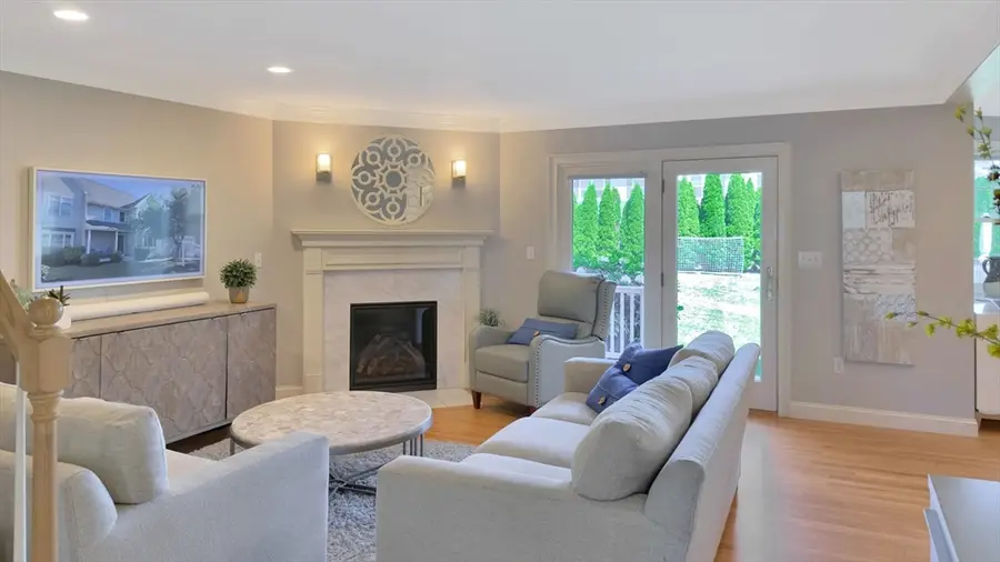 13 Green St, Newton, MA 02458 - #3