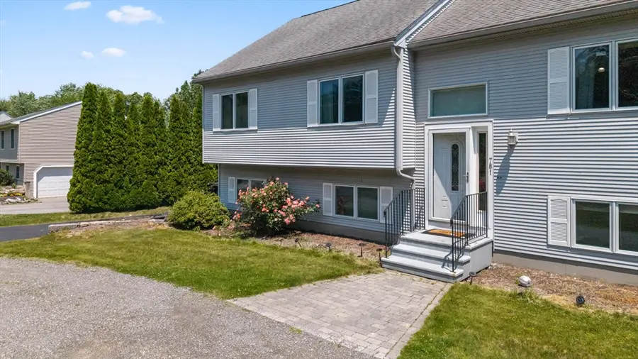 781 Grafton St, Shrewsbury, MA 01545 - #3
