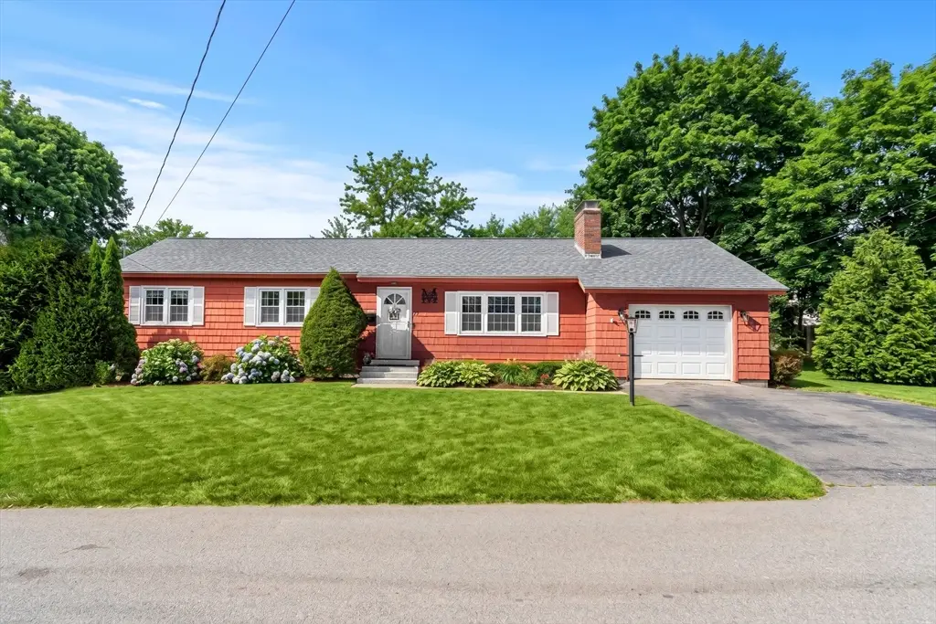 77 W Albert St, Lowell, MA 01851 - #1