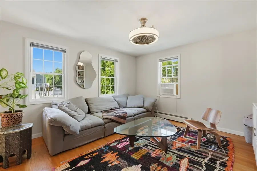 10 Slocum Farm Dr, Dartmouth, MA 02747 - #3