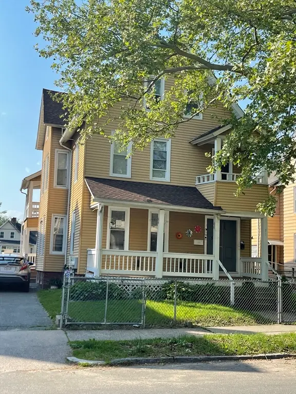 52 Acushnet St, Springfield, MA 01105 - #1