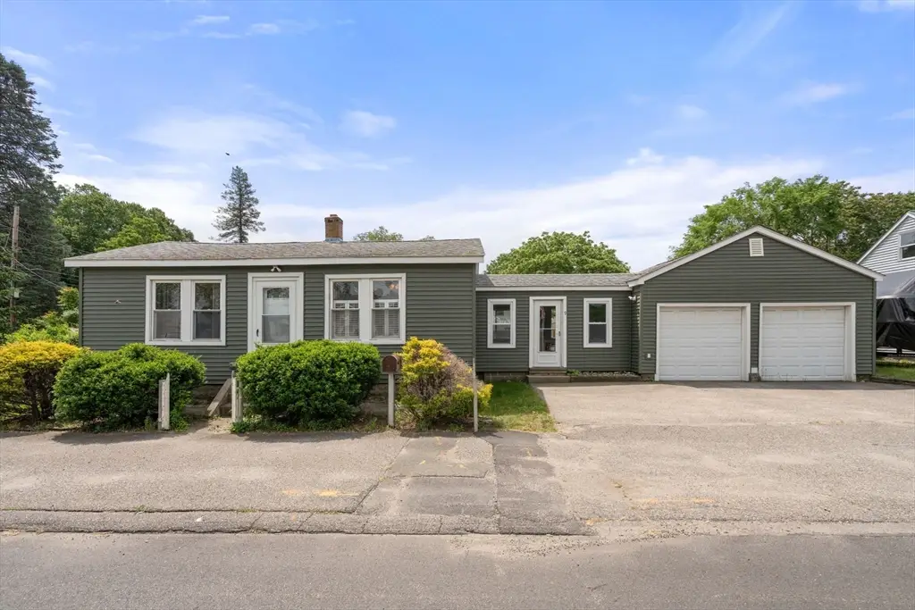 9 Providence Rd, Sutton, MA 01590 - #1