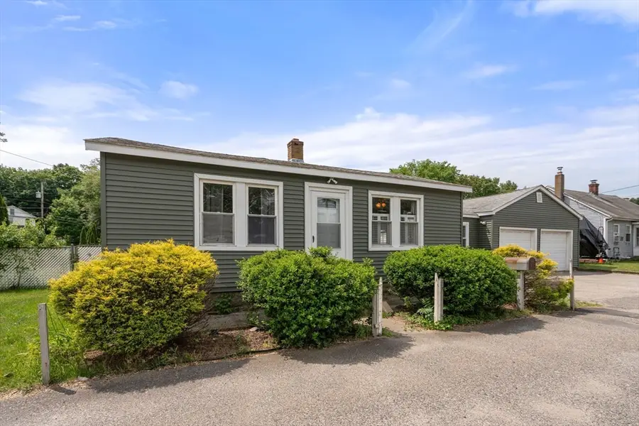 9 Providence Rd, Sutton, MA 01590 - #3