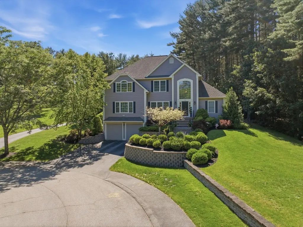 72 Sterling Ln, North Andover, MA 01845 - #1
