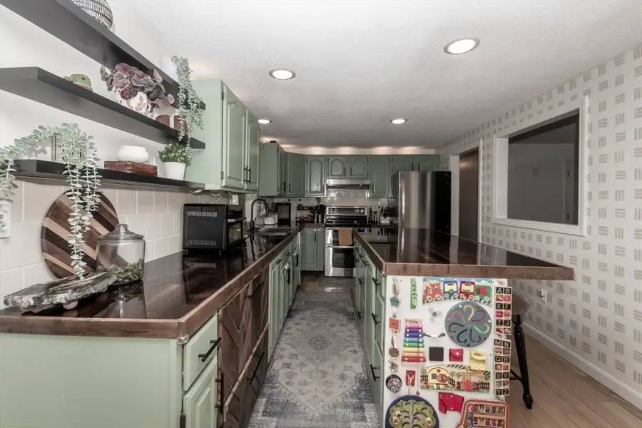 20 Constantine Dr, Tyngsborough, MA 01879 - #3