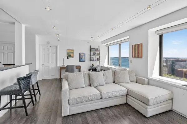 85 East India Row #33E, Boston, MA 02110