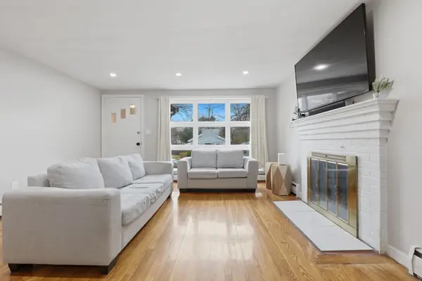 12 North Doris Avenue, Brockton, MA 02301