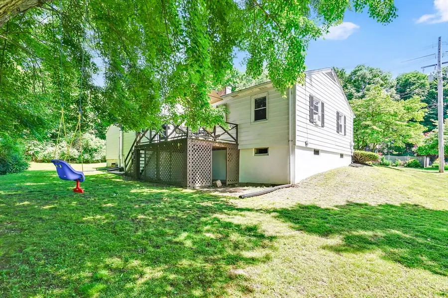 37 High St, East Longmeadow, MA 01028 - #3