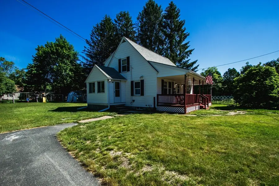 10 Pine St, Baldwinville, MA 01436 - #3