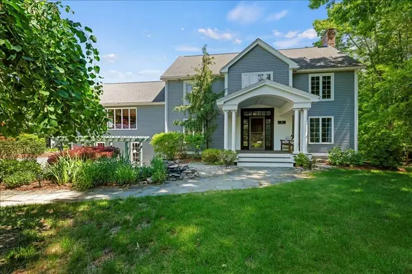 2 Fawcett Orchard Rd, Northborough, MA 01532