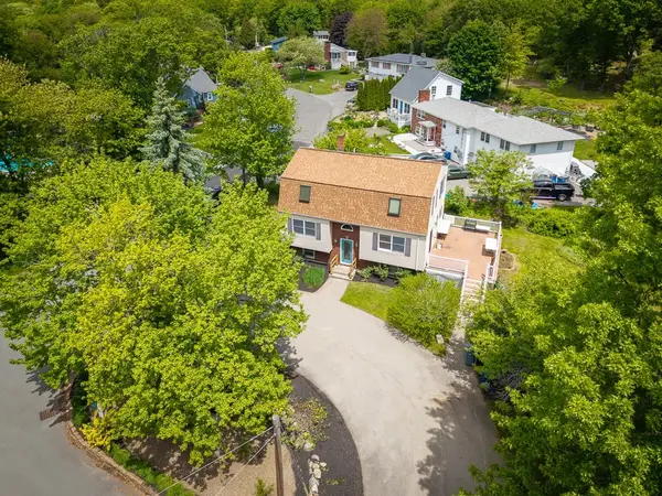 17 Ferry Street, Gloucester, MA 01930