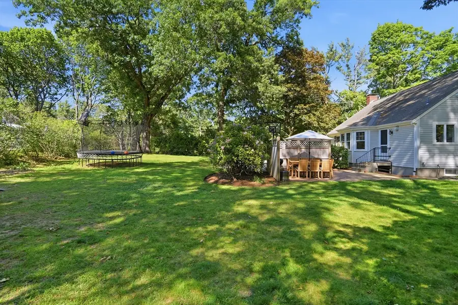 32 Wadsworth Rd, Duxbury, MA 02332 - #3