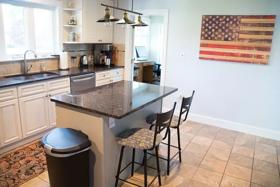 659 Liberty St, Rockland, MA 02370 - #3