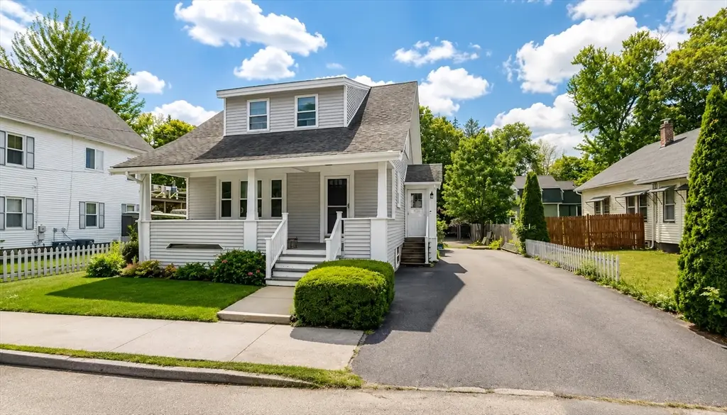 8 Jefferson Ave, Taunton, MA 02780 - #1