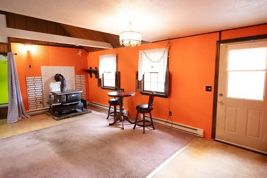 84 Hemlock Dr, Fitchburg, MA 01420 - #3