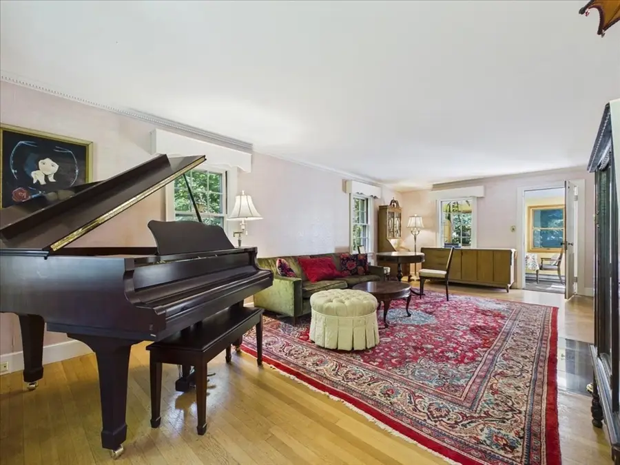 390 Marsh St, Belmont, MA 02478 - #3