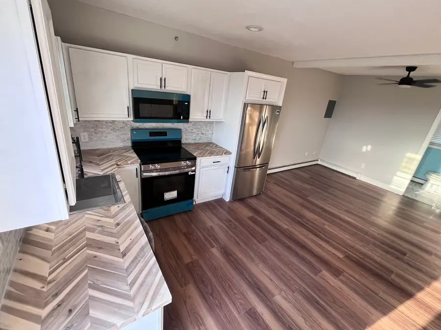 131 Stewart #3B, Fall River, MA 02720 - #3