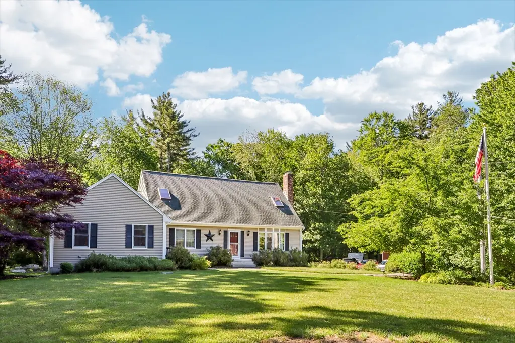 859 Union St, East Bridgewater, MA 02333 - #1