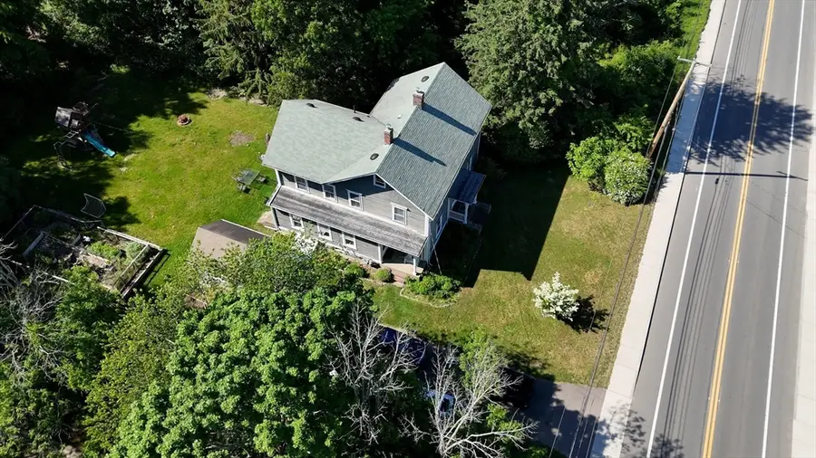 541 Bedford St, East Bridgewater, MA 02333 - #3