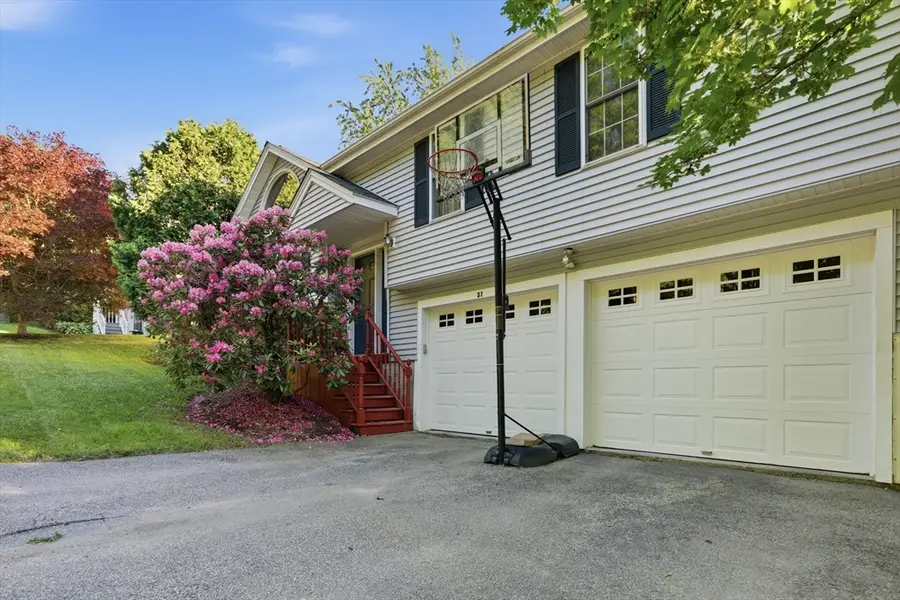 37 Moreland Green Dr, Worcester, MA 01609 - #3