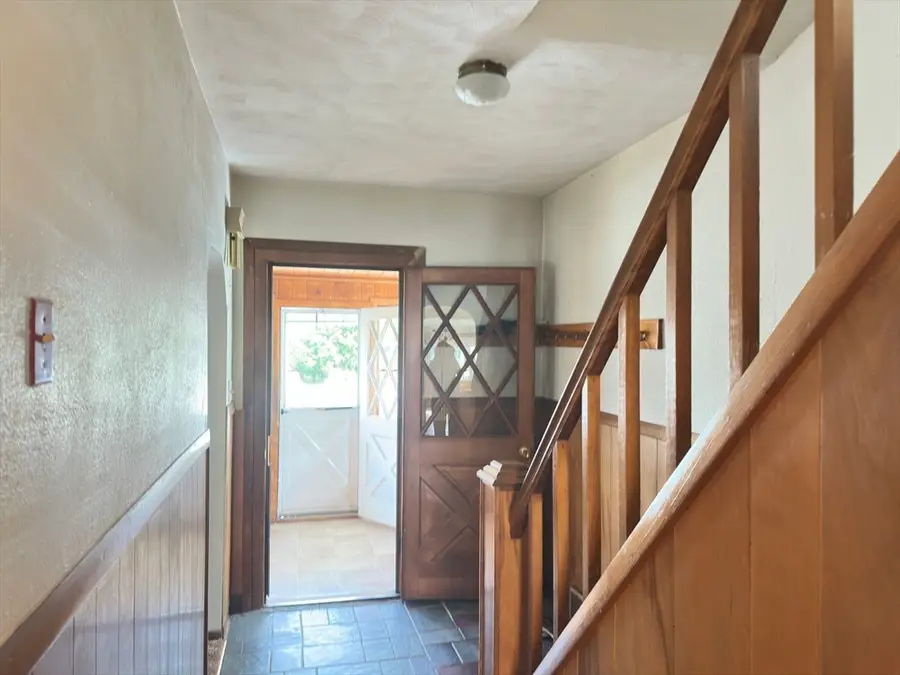 15 Bristol St, Ludlow, MA 01056 - #3