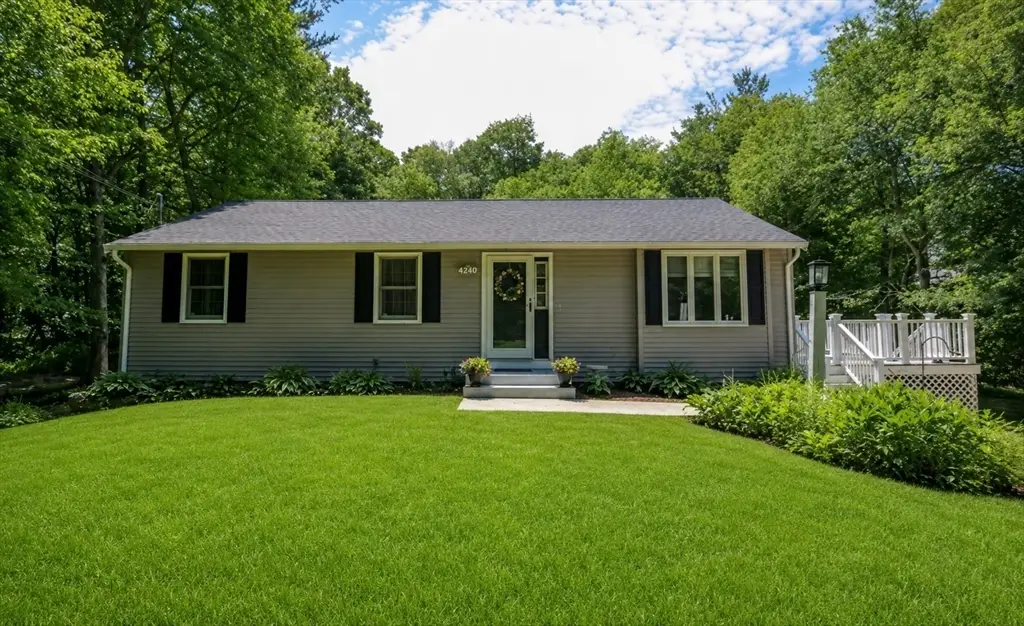 93 Franklin St, Douglas, MA 01516 - #1