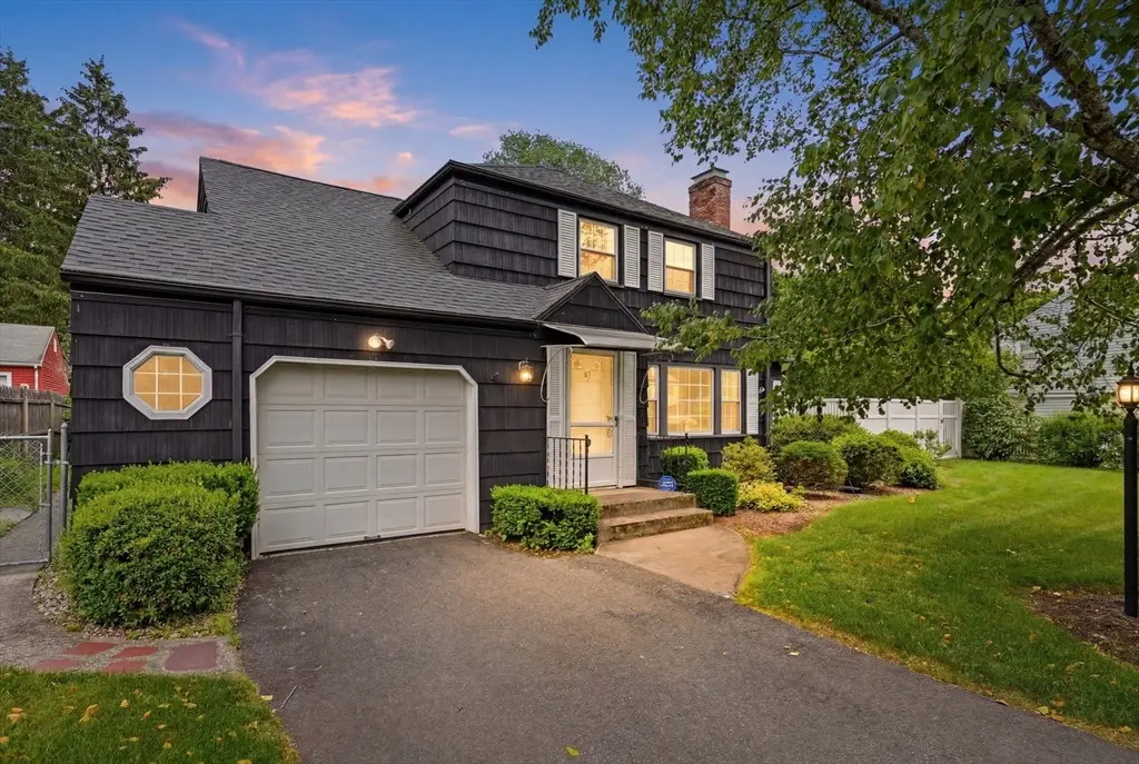 47 Fenway Dr, Springfield, MA 01119 - #1