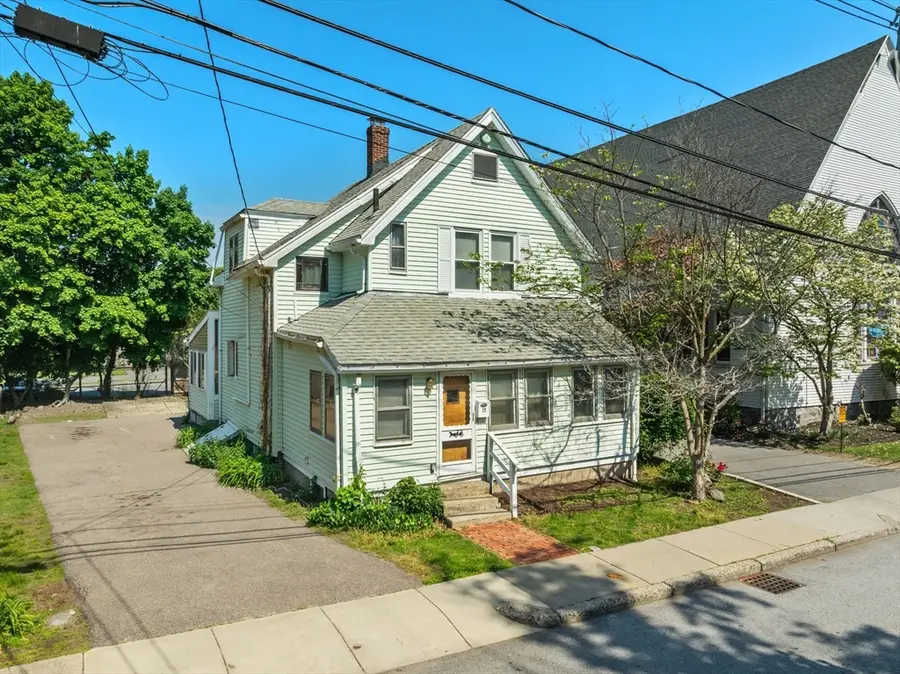 25 Curve St, Newton, MA 02465 - #2