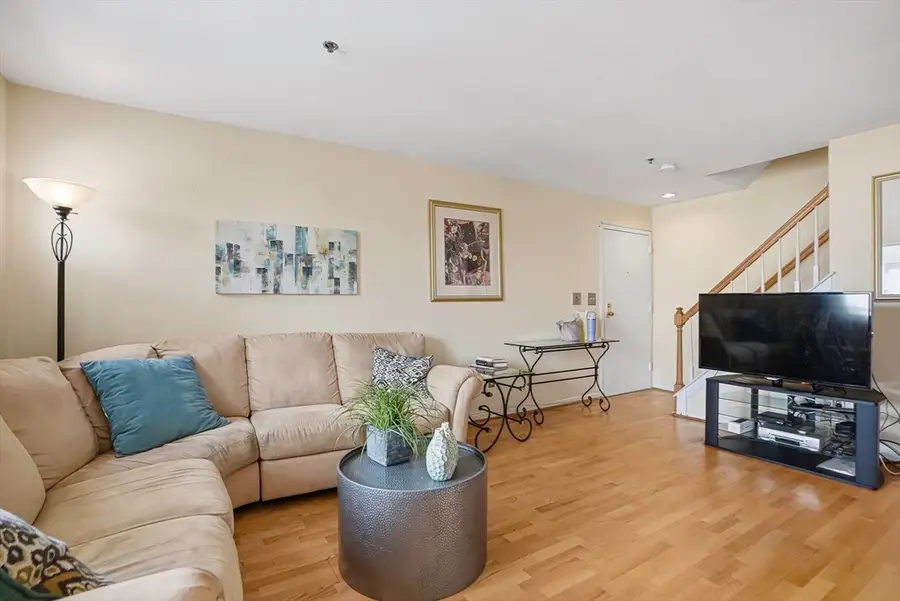 200 Falls Blvd #F307, Quincy, MA 02169 - #3
