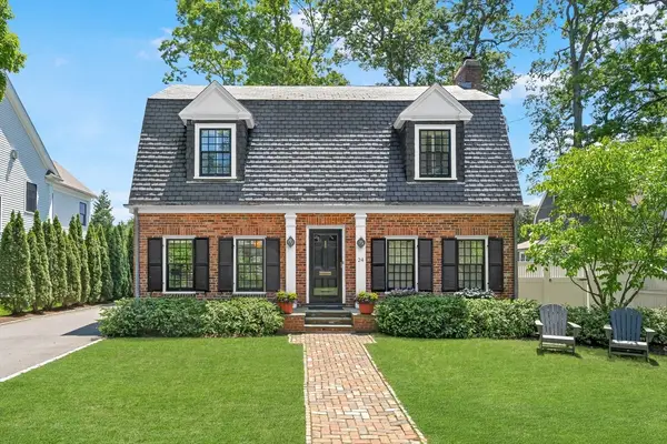 24 Cleveland Rd, Needham, MA 02492