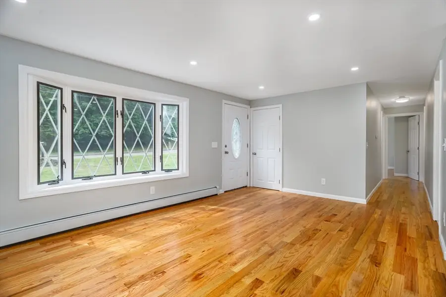22 Albert Dr, Templeton, MA 01468 - #3