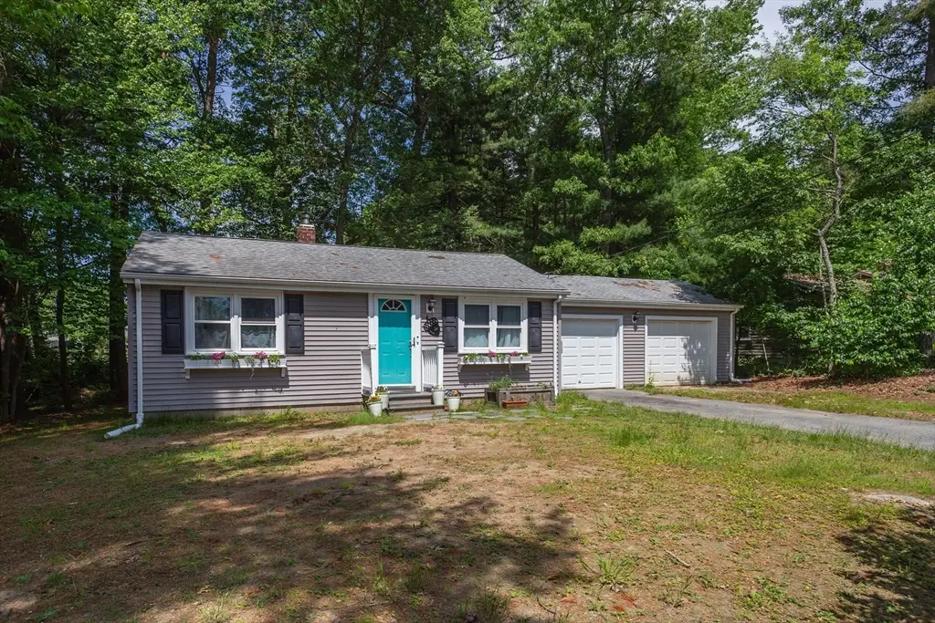 31 Acorn St, Middleboro, MA 02346 - #1