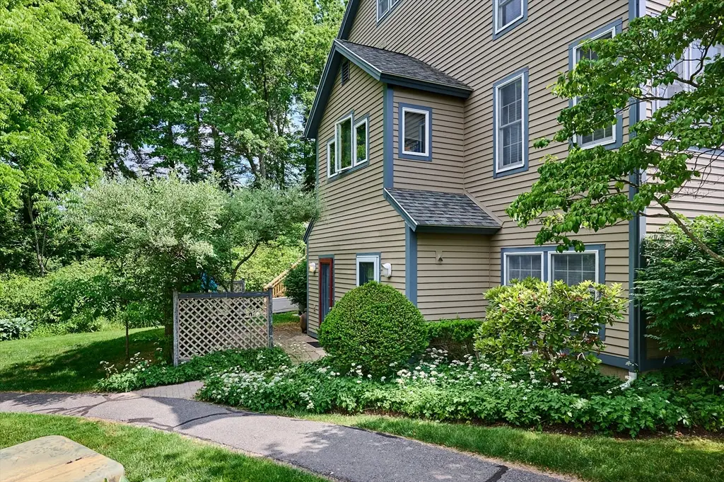 57 Amity Pl #57, Amherst, MA 01002 - #1