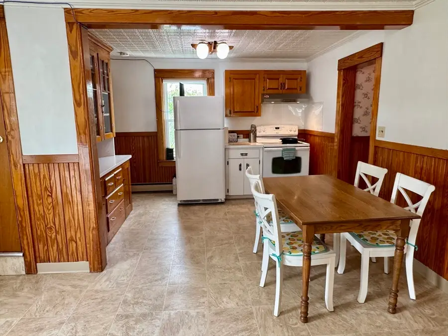 20 Bell Street, Spencer, MA 01562 - #3