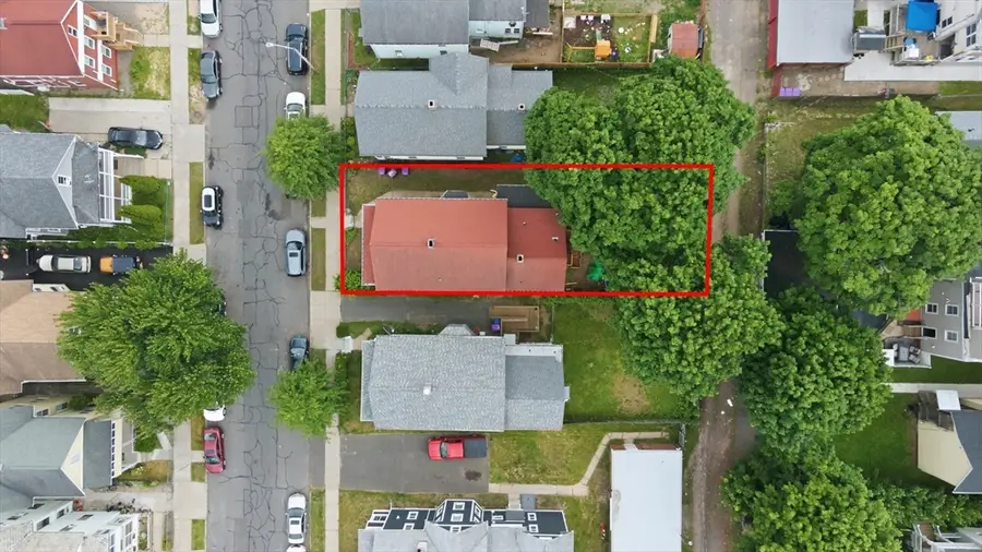 133 Oak St, Holyoke, MA 01040 - #3