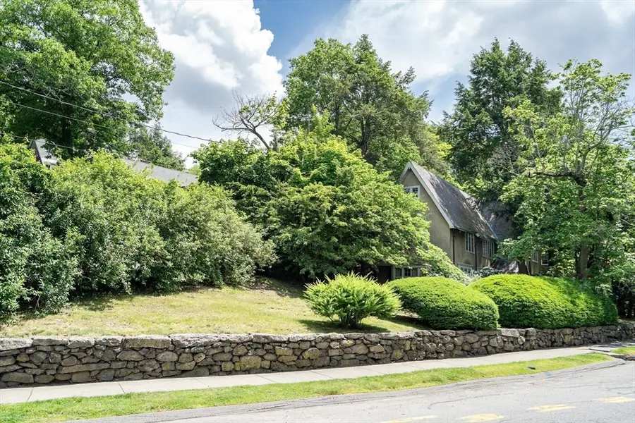128 Dudley St, Brookline, MA 02445 - #3