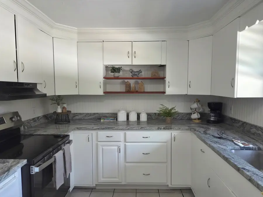 21 Washington St, Shrewsbury, MA 01545 - #2